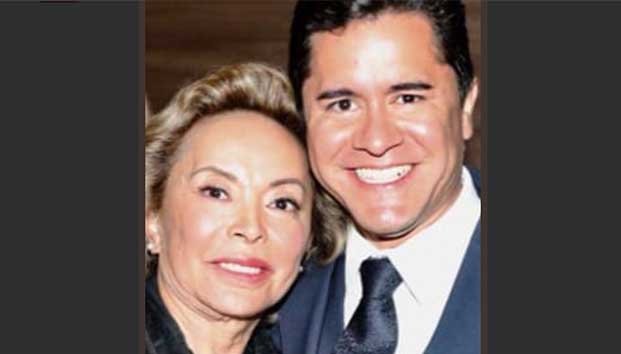 Elba Esther Gordillo se casó en la cárcel con su abogado