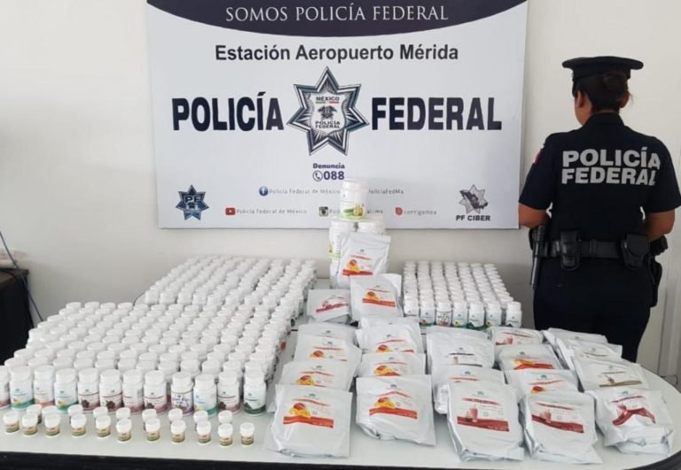 Policía Federal decomisa ropa, suplementos, ciagarros, tenis y perfumes apócrifos