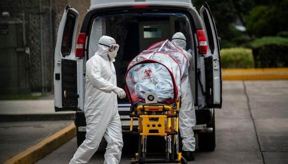 Crece cifra de hospitalizados, más personas requieren cama con ventilador