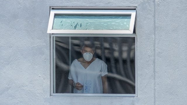 México rompe  récord de casos positivos de Covid-19; muertes suman 15,357