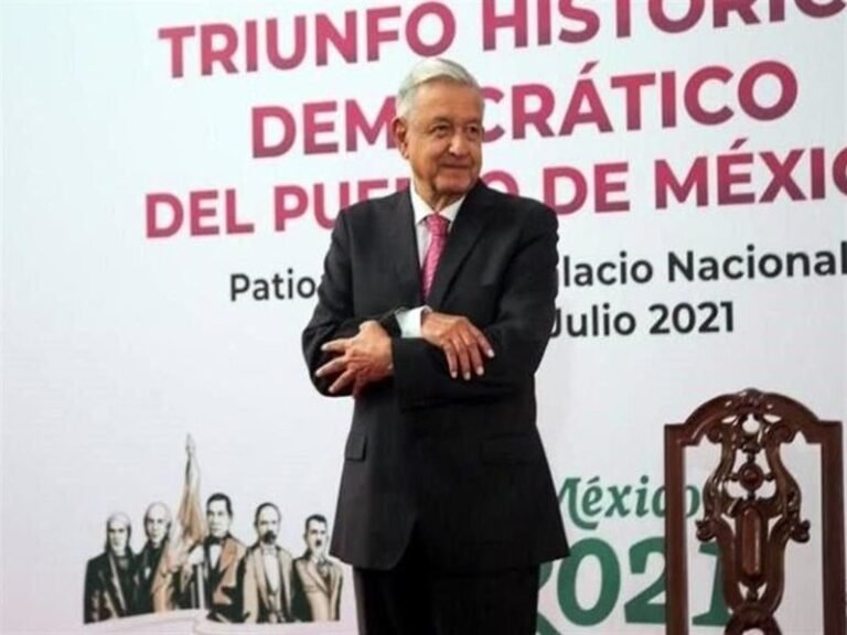 «Amor con amor se paga»: AMLO agradece felicitaciones