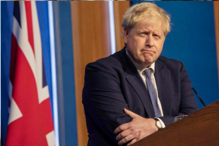 Boris Johnson se disculpa por asistir a ‘evento’ en pleno confinamiento covid