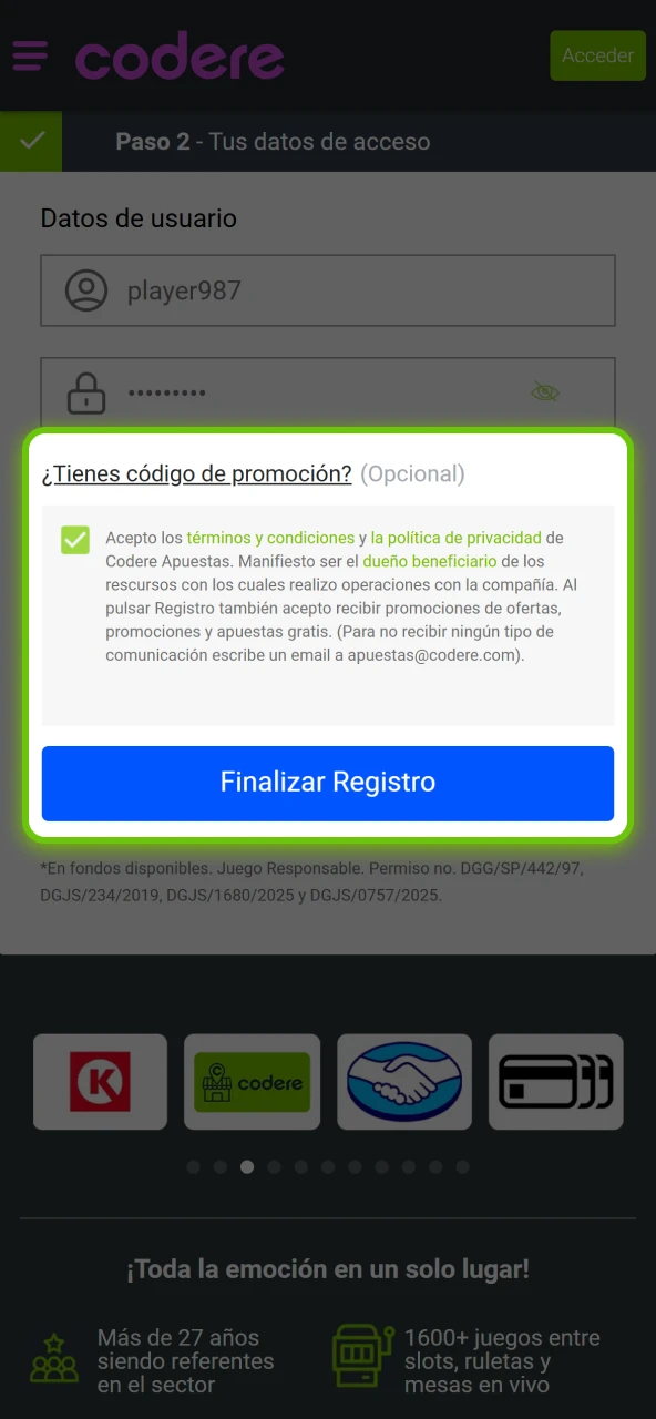 Crear acceso seguro en Codere Casino aceptando términos y edad mínima.